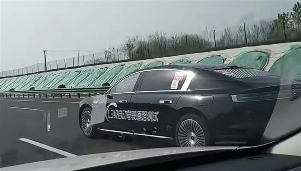 JOKER娛樂：華爲百萬級豪車 尊界S800上市定档：內飾部分細節提前曝光