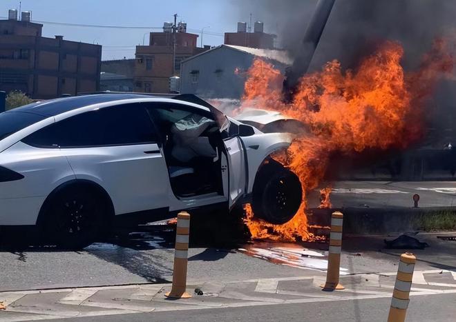 網上投注：首提不起火不爆炸，“最嚴電池安全標準”加速技術洗牌